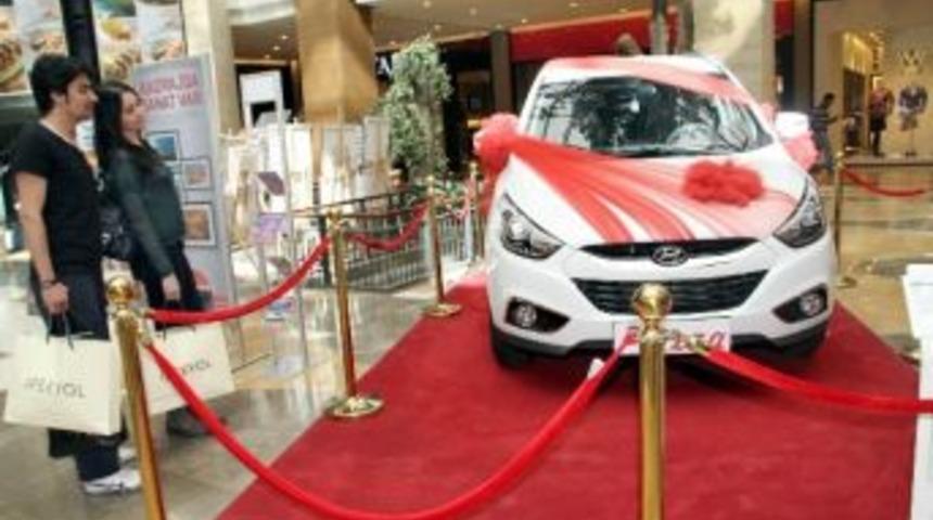 Piazza&rsquo;da Hayalleri S&uuml;sleyen Otomobil Kampanyası Devam Ediyor