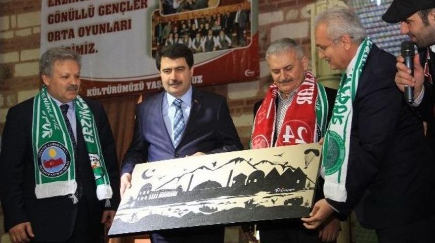 Feshane&rsquo;de Erzincan Tanıtım G&uuml;nleri Programının Son G&uuml;n&uuml;nde Onbinlerce Ziyaret&ccedil;i