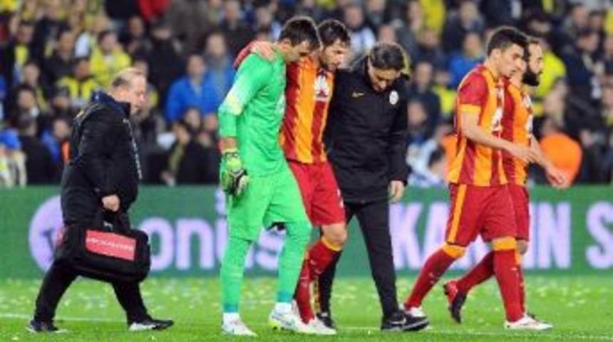 Hakan Balta Stattan Koltuk Değnekleri İle Ayrıldı