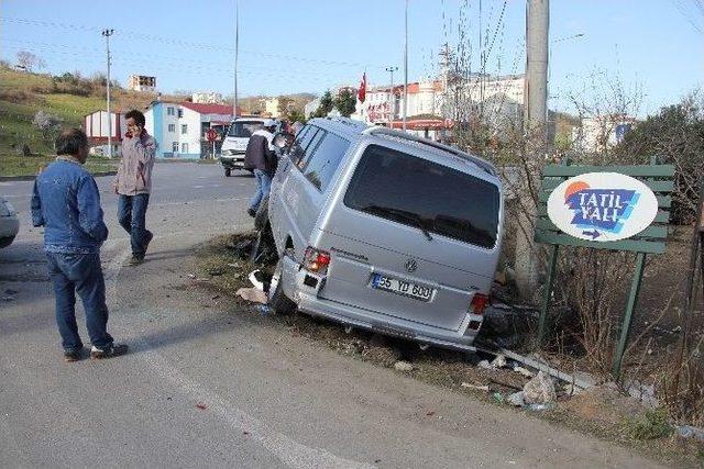 Samsun’da Trafik Kazası: 4 Yaralı