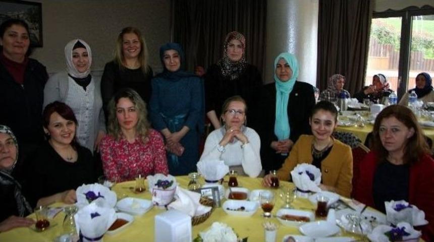 Otizmli &Ccedil;ocukların Anneleri Kahvaltıda Buluştu