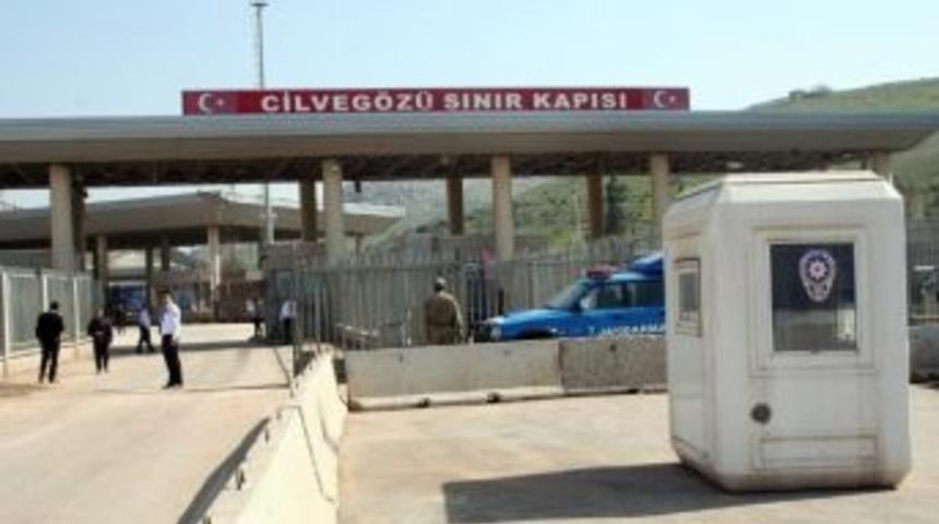 Cilveg&ouml;z&uuml; Sınır Kapısı Ara&ccedil; Ve Yolcu Girişine Kapatıldı