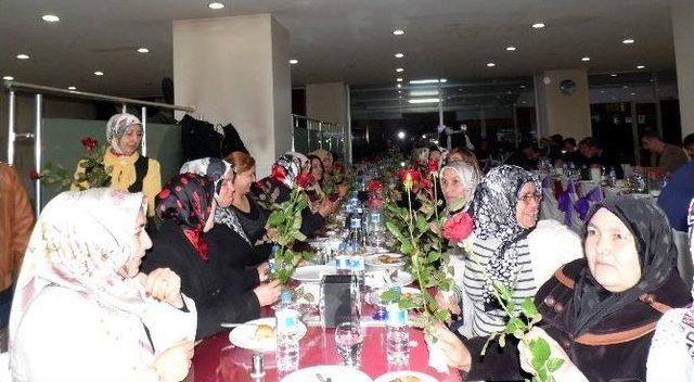 Milletvekili Aday Adayı Özet, Kadınlar Günü Dolayısıyla Yemek Verdi