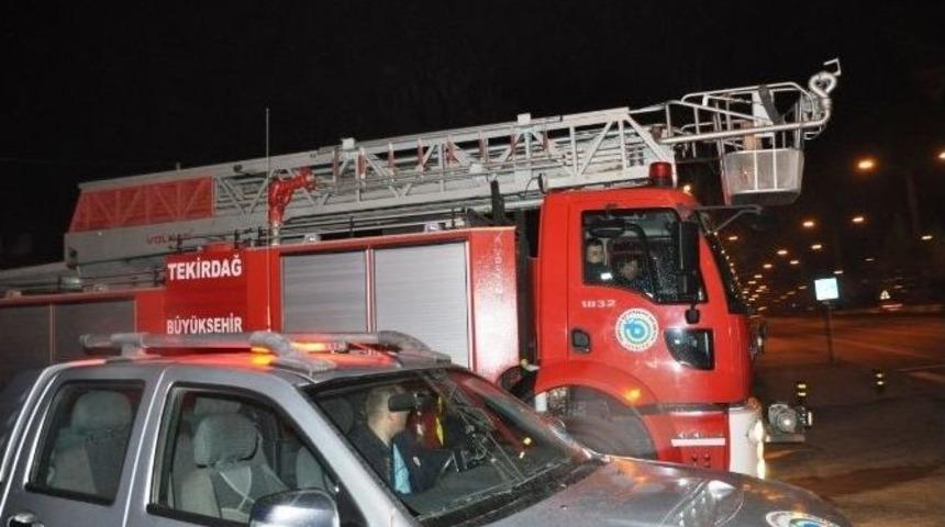 Belediyenin Ara&ccedil; Deposunda Yangın