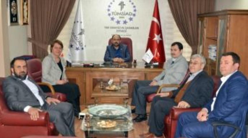 Prof.dr. Arzu &Ccedil;i&ccedil;ek T&uuml;msiad&rsquo;ı Ziyaret Etti