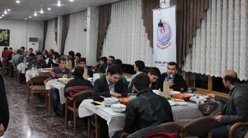 Elazığ&rsquo;da &lsquo;lider &Uuml;lke Lider Gen&ccedil;lik&rsquo; Projesi