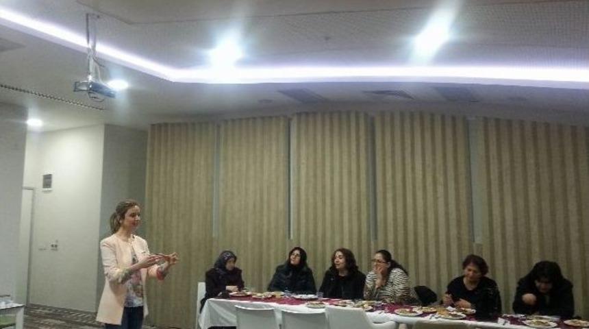 Kadınlar Medıcana&rsquo;da Beslenme Ve Diyet S&ouml;yleşisinde Buluştu