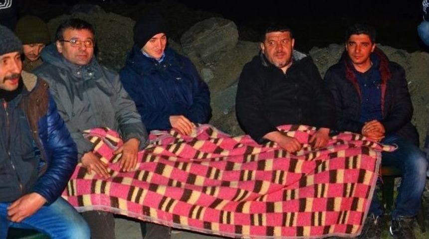 Taşeron İş&ccedil;iden Termik Santral Bacasında İntihar Girişimi