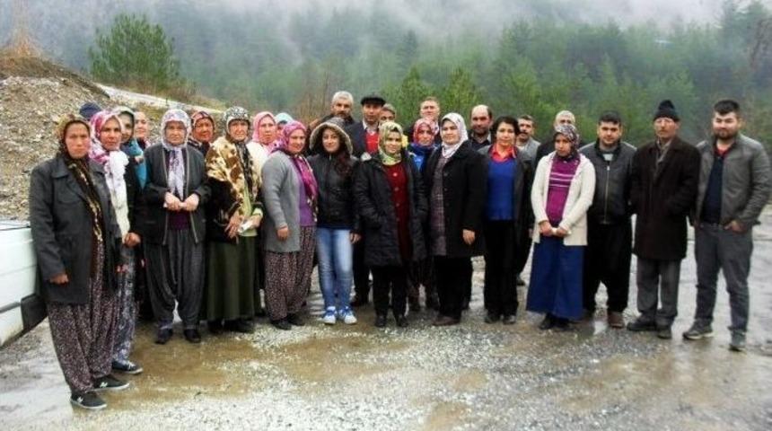 Kadın &Ccedil;ift&ccedil;iler Eğitiliyor