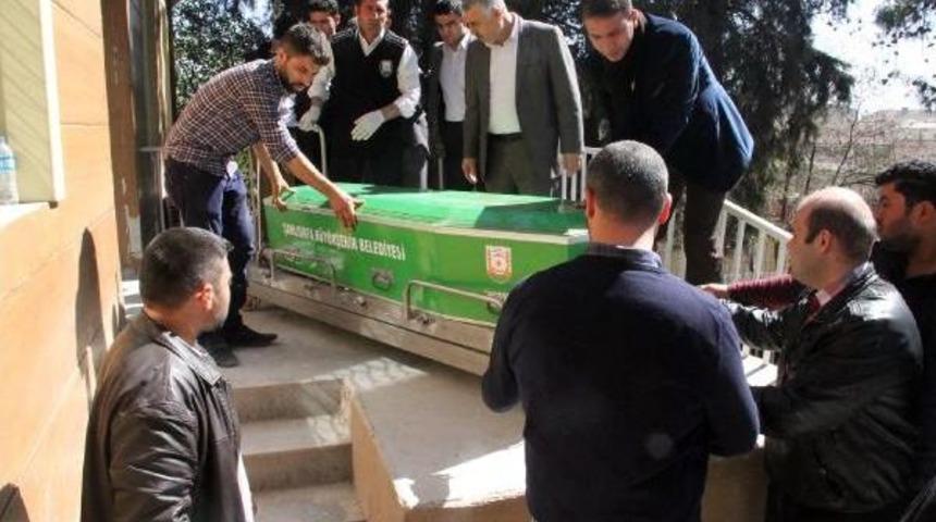 5 Yaşındaki M&uuml;sl&uuml;m, Doğum G&uuml;n&uuml;nde &Ouml;ld&uuml;