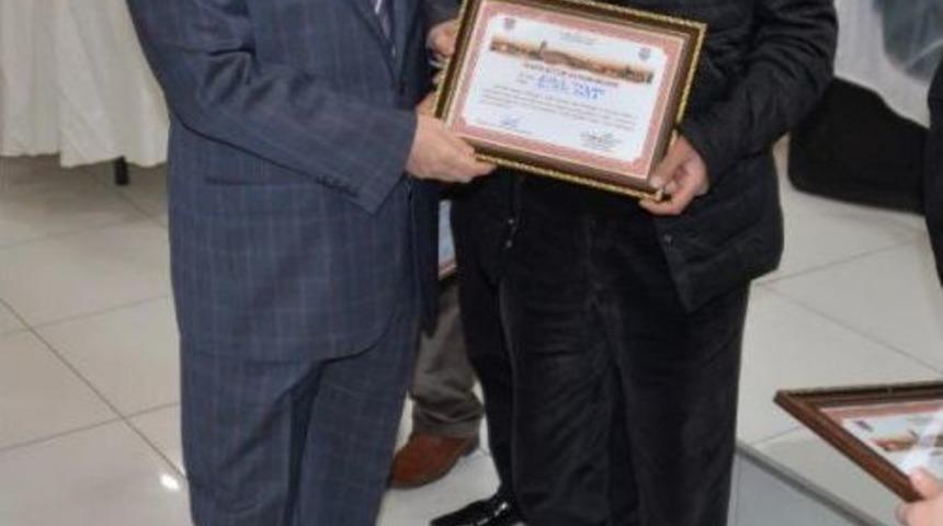 Diyarbakır'da Trafik Eğitimi G&ouml;ren 720 Taksiciye Sertifika