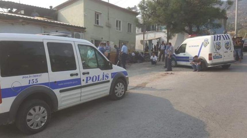 İzmir'de acı olay! Babasının silahıyla oynayan çocuk kendini vurdu