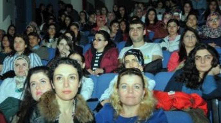 Sel&ccedil;uk&rsquo;ta &lsquo;yaşamın Her Alanında Kadın&rsquo; Konuşuldu