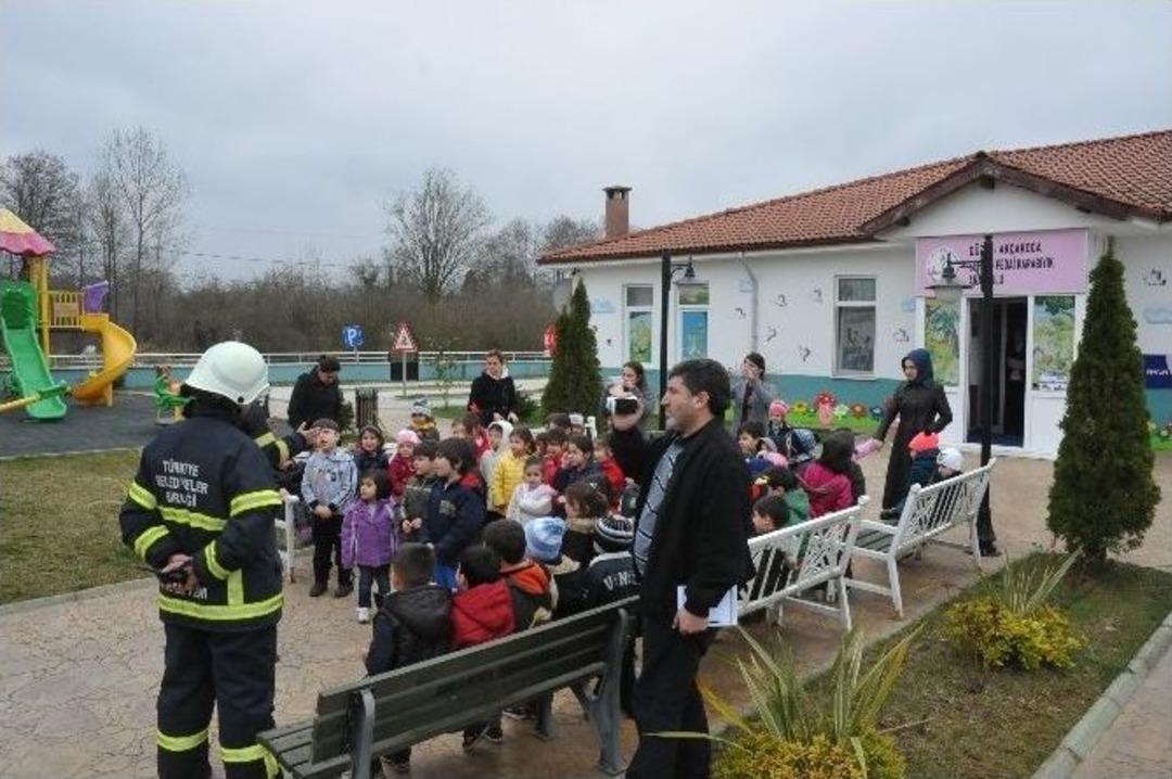 Kreş &Ouml;ğrencilerine Yangın Tatbikatı Dersi Verildi