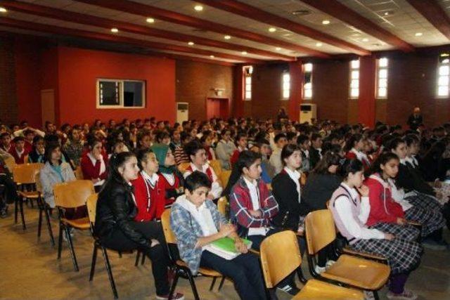 Silopi'de Ortaokul Öğrencilerine Askeri Lise Tanıtımı