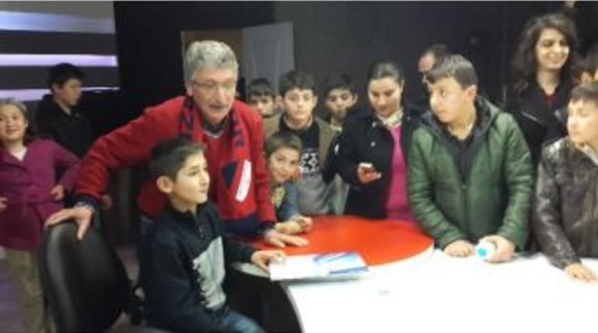 &Ouml;ğrenciler D&uuml;zce Tv&rsquo;yi Gezdiler