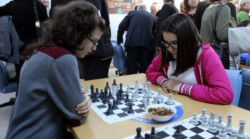 Gençler Artık Vakitlerini Boş Geçirmeyecek