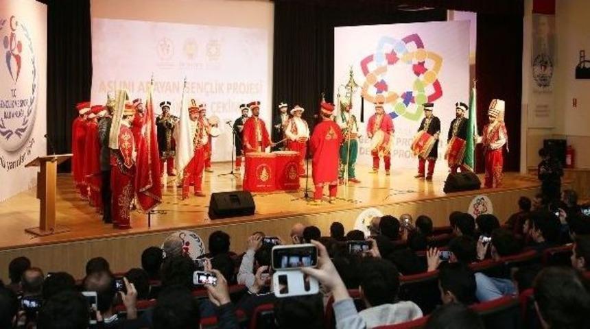 İhlas Vakfı Aslını Arayan Gençlik Projesi’ni Başlattı