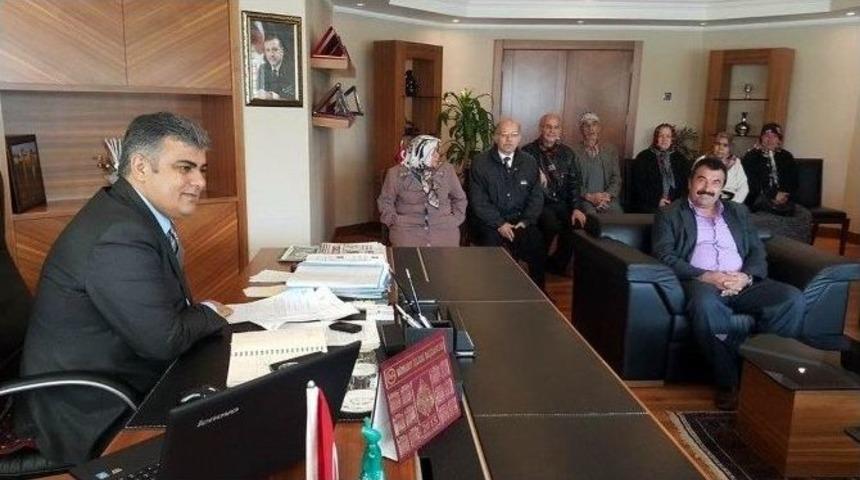 Başkan &Ouml;zg&uuml;ven Vatandaşlarla Buluştu