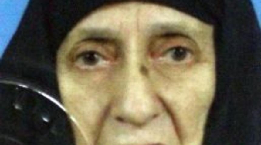 Yaşlı Kadın Yeğeninin Kollarında Can Verdi