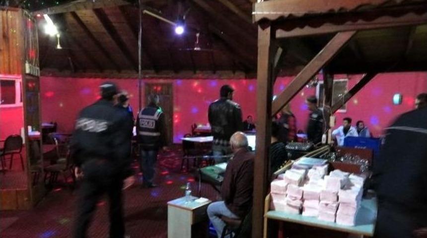 Uşak&rsquo;ta İ&ccedil;kili Mekanlara Operasyon