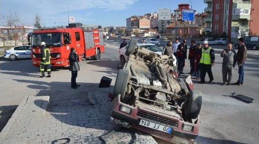 Karaman&rsquo;da Trafik Kazası: 1 Yaralı
