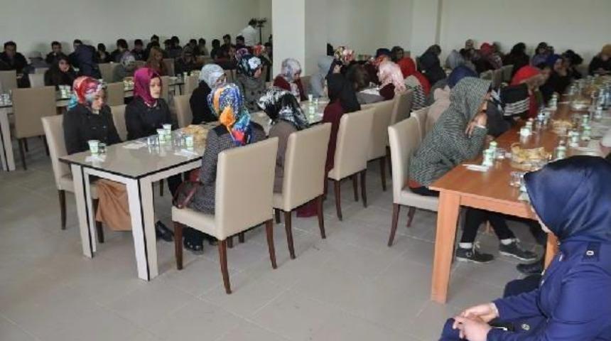 &Uuml;niversiteli Safinaz I&ccedil;in Arkadaşları Mevlit Okuttu