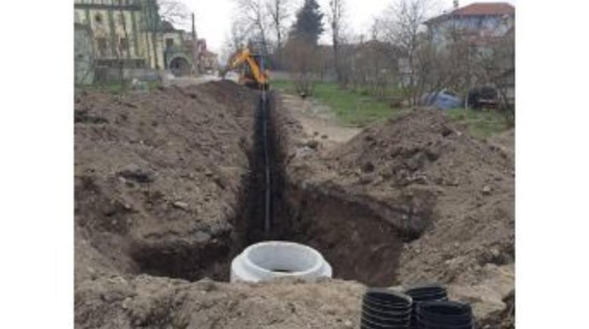 Toprağın Altında Kalan Iş&ccedil;i Yaralandı