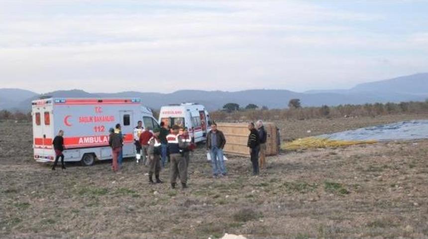 Balon Sert Inişte S&uuml;r&uuml;klendi: 12 Koreli Yaralandı
