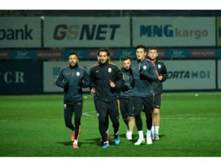 Galatasaray'da İstanbul Başakşehir Maçının Hazırlıkları Başladı