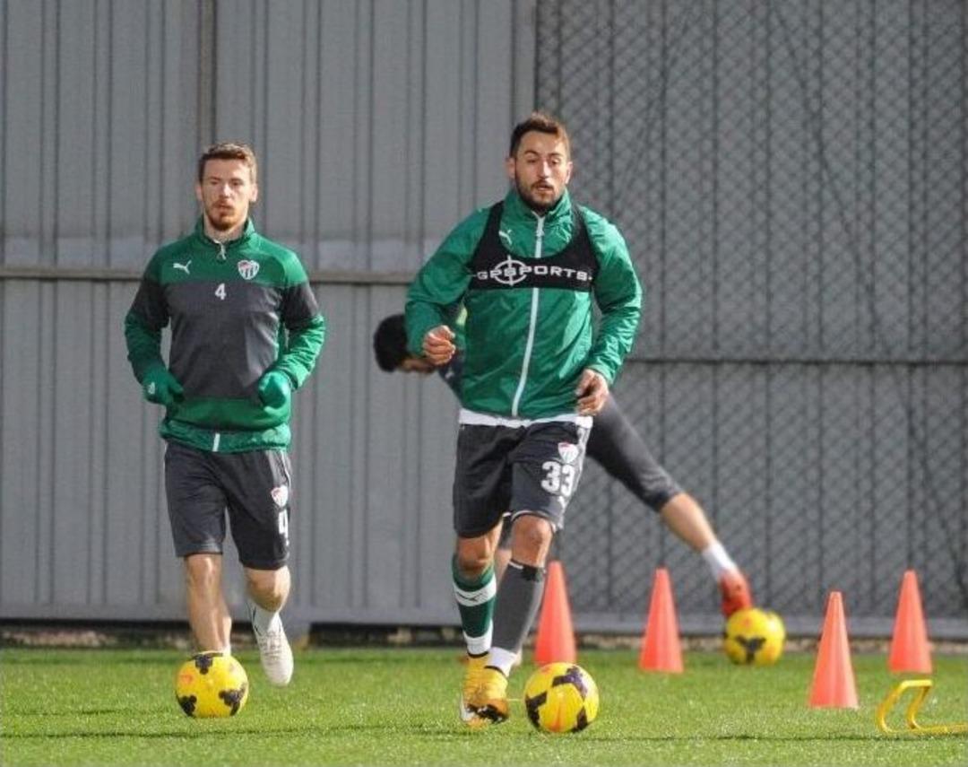 Bursaspor&rsquo;da Balıkesirspor &Ccedil;alışmaları S&uuml;r&uuml;yor