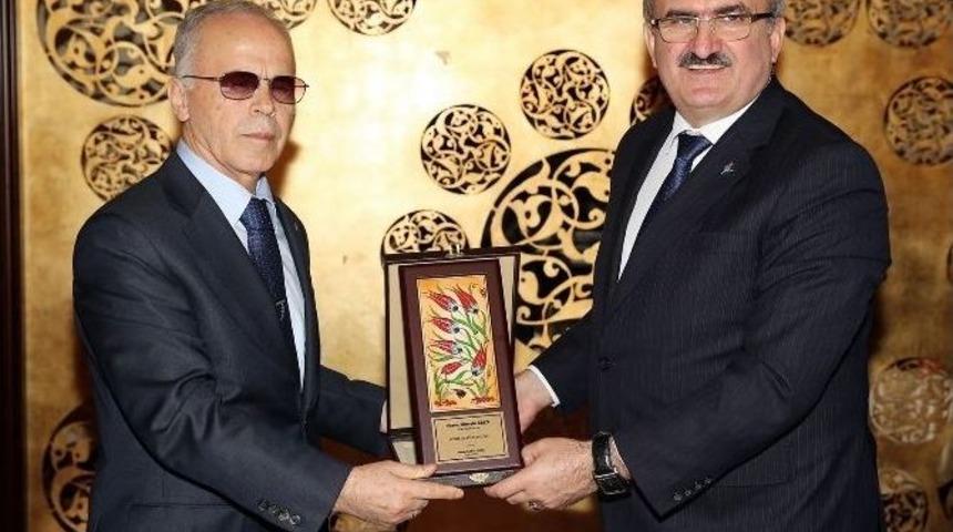 Vali Yardımcısı H&uuml;seyin Eren&rsquo;e Veda Yemeği