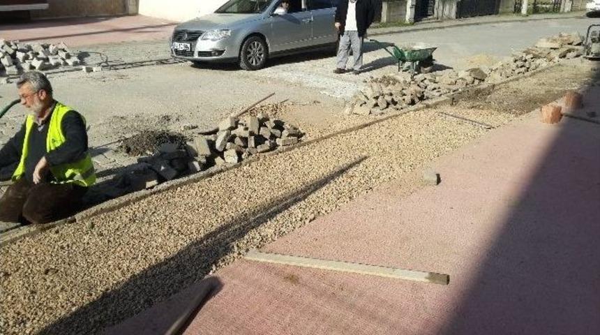 Yenişehir Mahallesi&rsquo;nde Parkeler Tamir Edildi