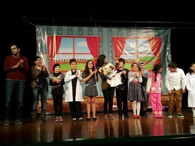 &Ccedil;ocuk Sanat Merkezi &ldquo;perde&rdquo; Dedi 1