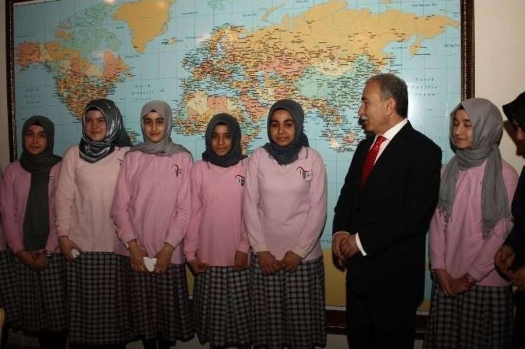 Tarihi Okula Teknolojik K&uuml;t&uuml;phane