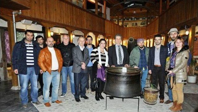 Batumlu Ressamlar İneg&ouml;l&rsquo;e Hayran Kaldı 2