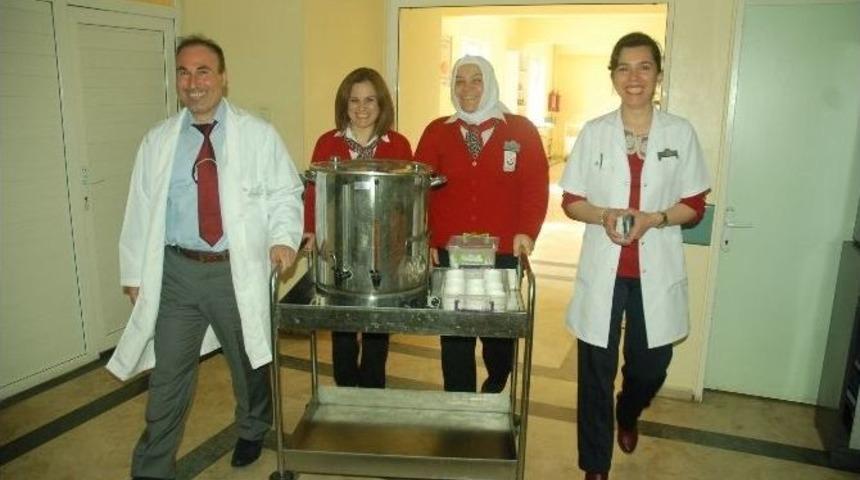 Yatan Hastanın Ayağına &Ccedil;ay Servisi