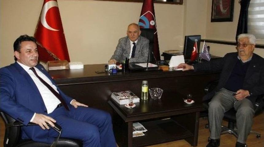 Celil Hekimoğlu, Trabzonspor Divan Başkanlığı&rsquo;nı Ziyaret Etti