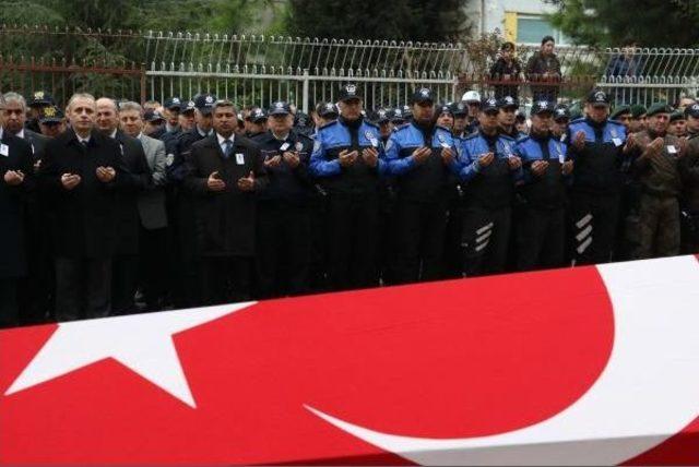 Genç Polis, Babası Ile Aynı Kaderi Paylaştı