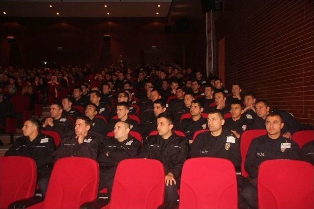 Bilecik Emniyet M&uuml;d&uuml;rl&uuml;ğ&uuml; &ldquo;&ccedil;anakkale Şehitlerini Anma&rdquo; Semineri D&uuml;zenledi