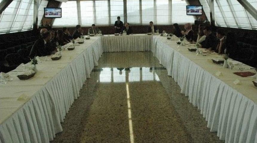 Bakan Kılıç, Medya Kuruluşlarının Ankara Temsilcilerini Ağırladı