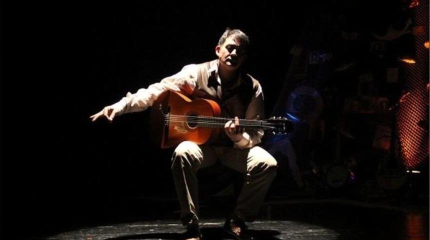 &ldquo;anlatılan Senin Hik&acirc;yendir&rdquo; Tiyatro G&ouml;sterimi Beğeni Kazandı