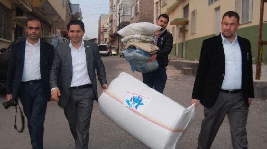 Umut Evi Derneği&rsquo;nden Muhta&ccedil; Ailelere Yardım