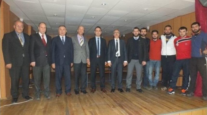 Besyo &Ouml;ğrencilerinden Cezaevine &lsquo;d&ouml;rt Duvar Arası Spor&rsquo; Projesi