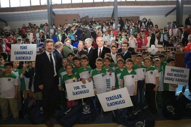 Okul Sporları Yenişehir’i Şenlendirdi