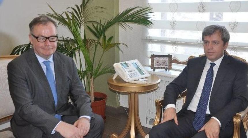 İrlanda B&uuml;y&uuml;k El&ccedil;isi Ward &Ccedil;anakkale&rsquo;de