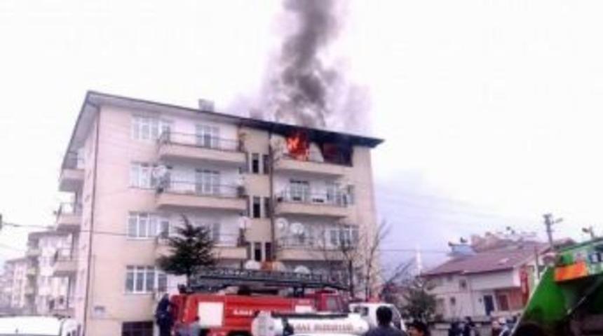 Televizyondan &Ccedil;ıkan Yangın Evi Yaktı
