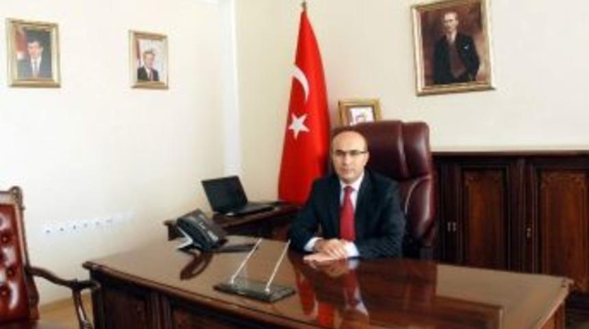 Vali Demirtaş&rsquo;ın İstiklal Marşı&rsquo;nın Kabul&uuml;n&uuml;n 94. Yıld&ouml;n&uuml;m&uuml; Mesajı