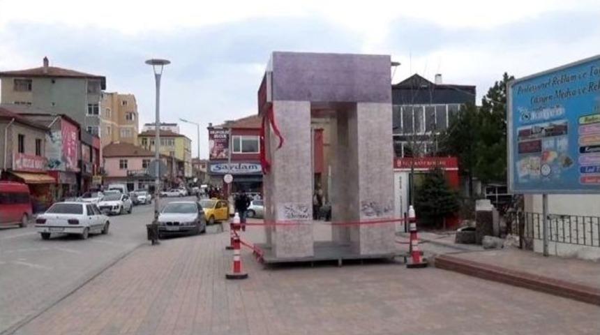 Sorgun&rsquo;da &Ccedil;anakkale Şehitler Abidesi Maketi T&ouml;renle A&ccedil;ıldı