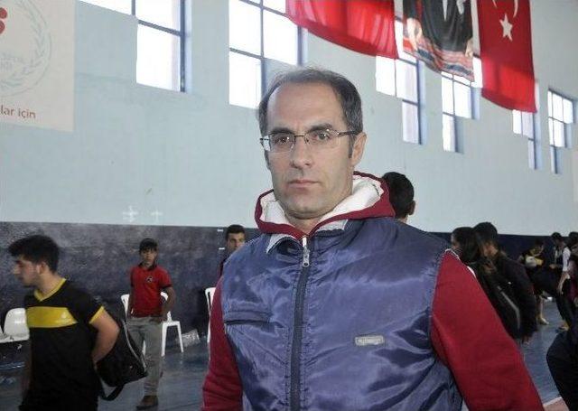 Şırnak Eml Futsal Takımı B&ouml;lge Şampiyonasına Gitmeye Hak Kazandı 1